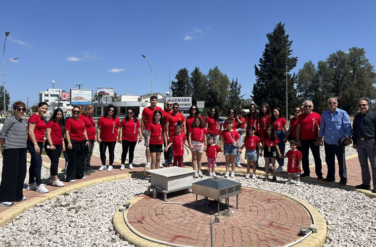 κεντρικό roundabout της Αραδίππου